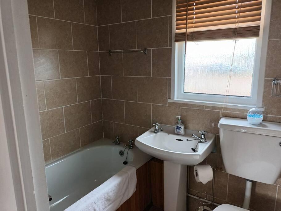 Homely 2 Bed On Popular Sunbeach Holiday Village- 5Min Walk To Beach, Near Great Yarmouth & Norfolk Broads Scratby Extérieur photo